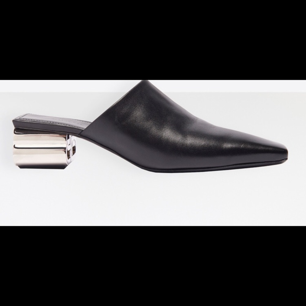 Balenciaga 50mm Typo Mule Shiny Sheepsk Size 8.5